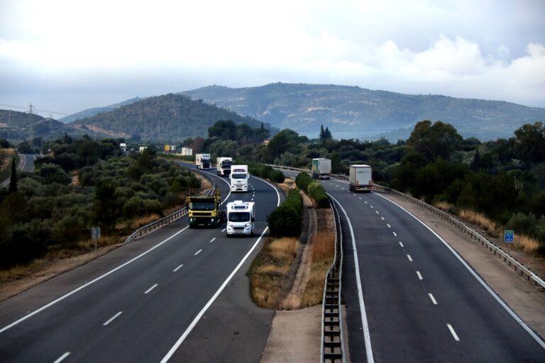 El moviment veïnal per la gratuïtat de l’autopista exigeix celeritat en l’execució del nou enllaç de l’AP-7 al Montsià