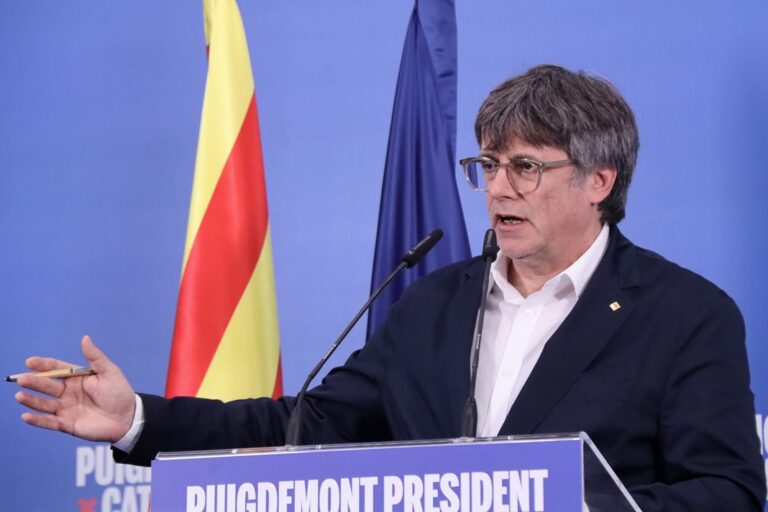 Junts demana repetir el vot exterior del 12-M i parla de «greus irregularitats»
