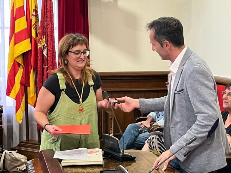 El ple de Tortosa reclama al govern el compliment del període de pagament a proveïdors, amb el vot de la CUP