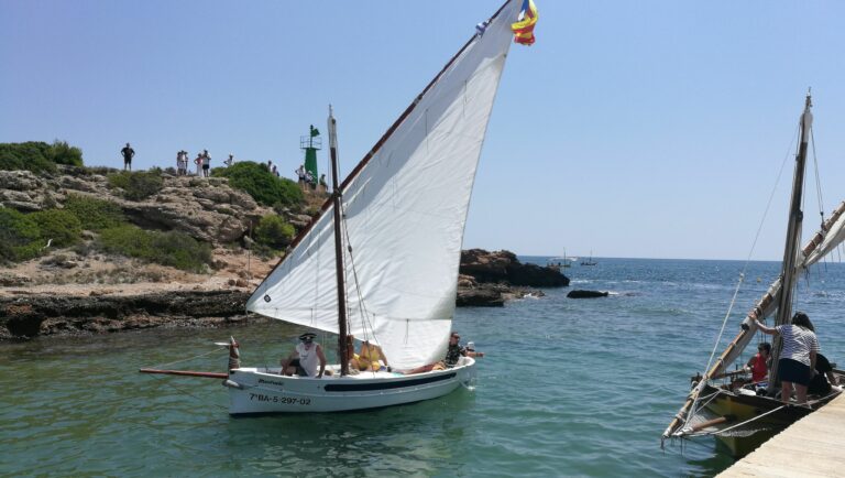 Una vintena d’embarcacions participaran en la XVIII Trobada Vela Llatina al golf de Sant Jordi