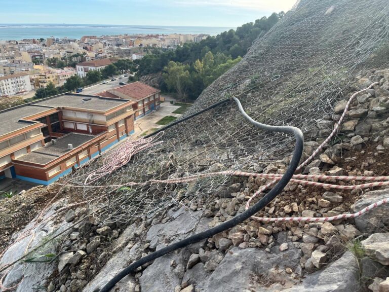 Una plataforma prepararà mobilitzacions per aconseguir un nou institut a la Ràpita