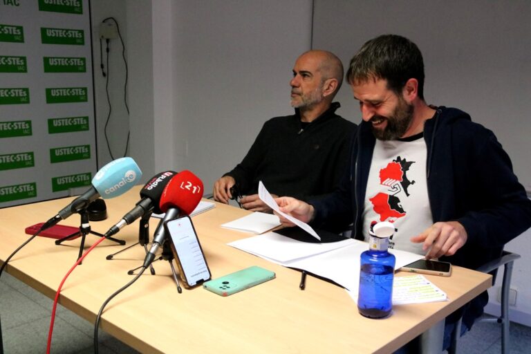 USTEC i CGT convoquen una marxa lenta per protestar contra la retallada de línies públiques a les escoles de Tortosa