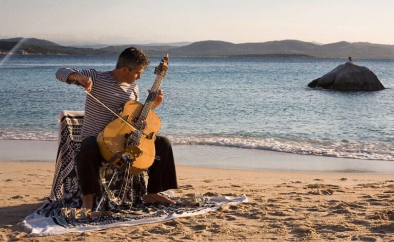 Paolo Angeli, el bruixot de la guitarra de Sardenya, tanca el cicle Secrets aquest divendres