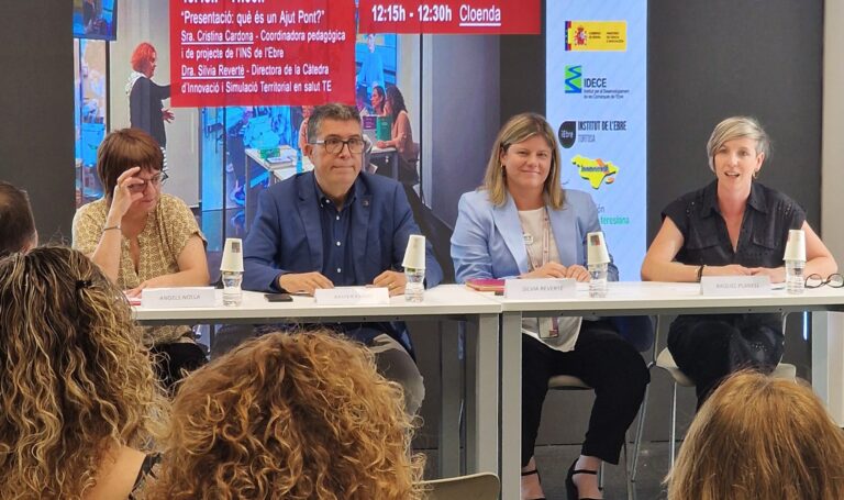 La URV impulsa la simulació immersiva com a metodologia educativa a escoles i instituts ebrencs
