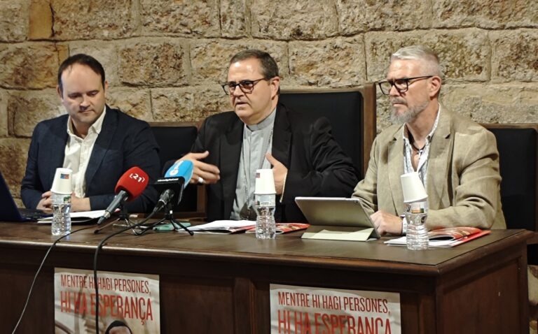 Càritas Diocesana de Tortosa mostra múscul assistencial i reclama als ajuntaments garantir el dret a l’empadronament