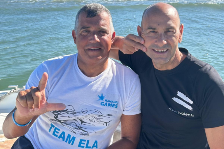 Joan Carles Adell i Jordi Cervera es proposen nedar des de l’Ampolla fins al Far de la Punta de la Banya