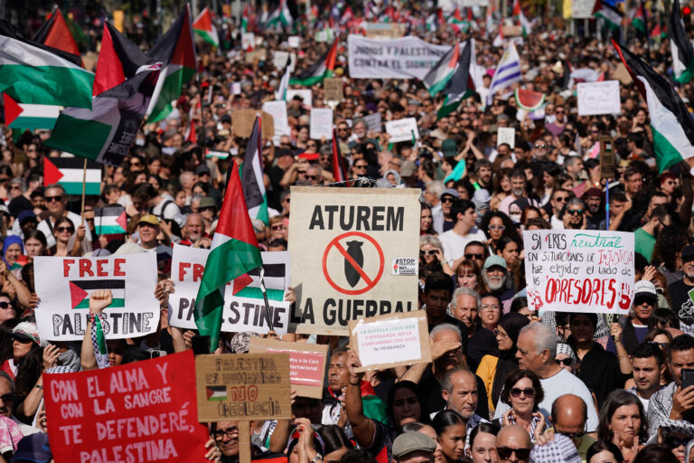 El ple de Tortosa aprova una moció de suport al poble palestí i condemna el genocidi a Gaza