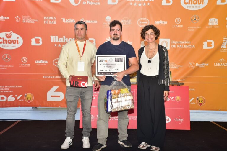 El restaurant Lo Punyetero de Tortosa cuina les millors braves del món, segons el jurat popular del certamen referent celebrat a Palència
