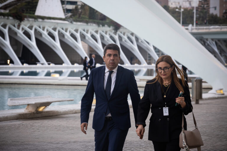 Les Espanyes: Dilluns clau per saber què farà Mazón i per veure al primer fiscal general que acaba jutjat