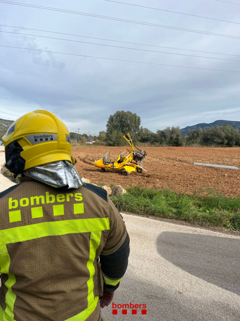 Ferit menys greu el pilot d’un autogir estavellat a Ulldecona