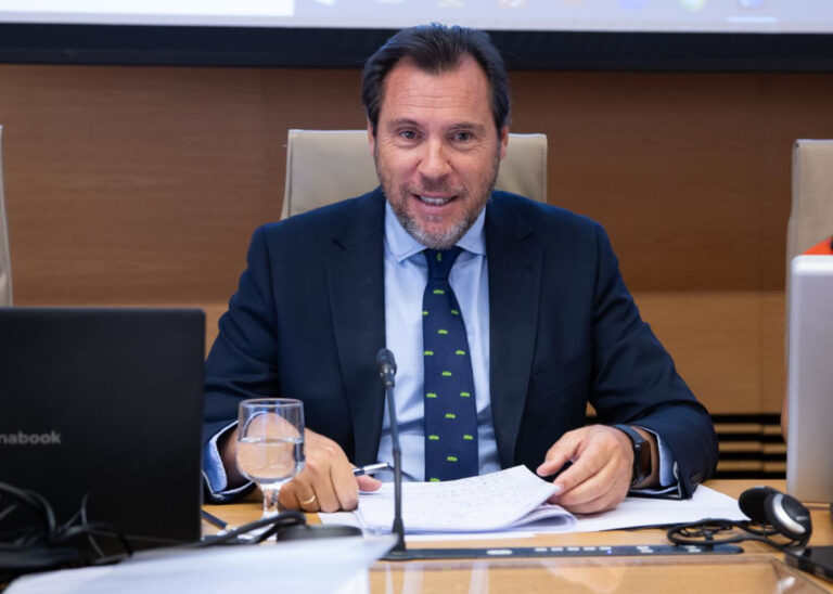 Puente diu que cal determinar si la ruptura del raïl és “causa o conseqüència” del descarrilament d’Adamuz