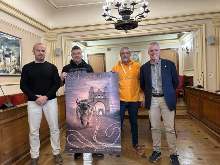 Amposta presenta el cartell del XXI Congrés Nacional de Bou de Corda, que se celebrarà del 2 al 5 de juliol