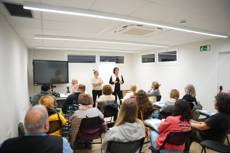 Deltebre inicia la programació formativa del primer semestre amb nous cursos vinculats a la llengua, el turisme i la capacitació digital