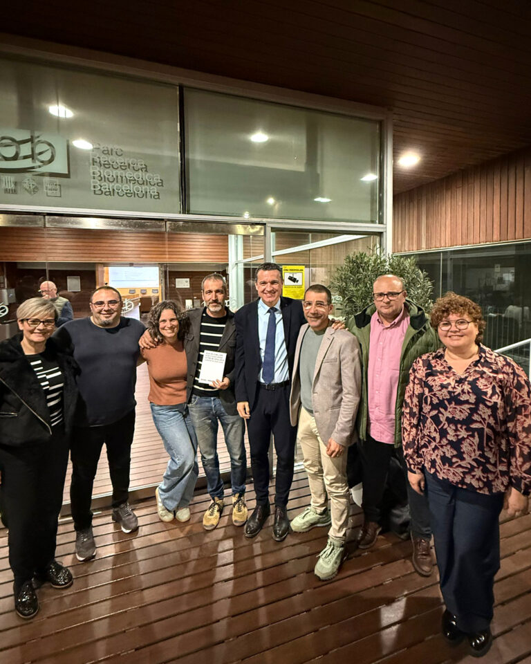 L’Ajuntament del Perelló acompanya els productors del municipi en la presentació de la segona guia dels millors olis d’oliva verge extra catalans