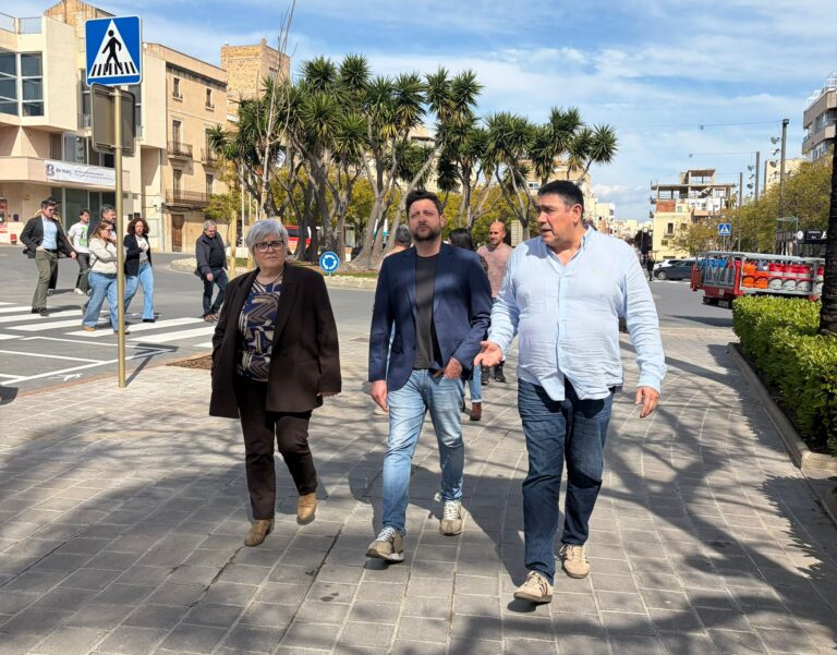 La Ràpita estrena la plaça Carles III finançada en més d’un 85% per la Diputació