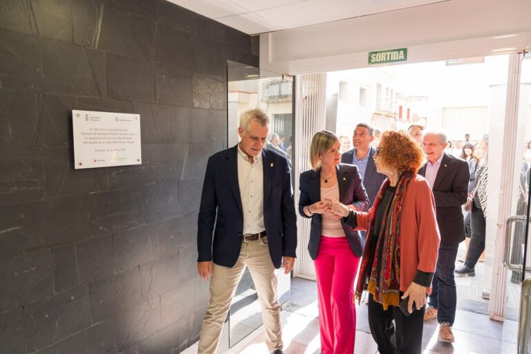 Amposta inaugura la nova seu de Creu Roja amb més espai i millors instal·lacions per reforçar l’atenció social