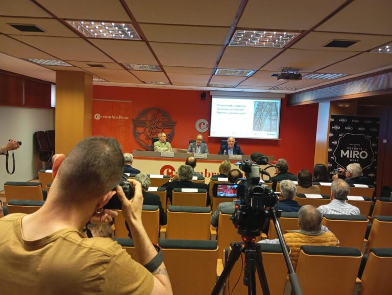 Pere Macias obre la porta a “recuperar” una R15 decadent aplicant la mateixa fórmula que a la línia entre Lleida i Pobla de Segur