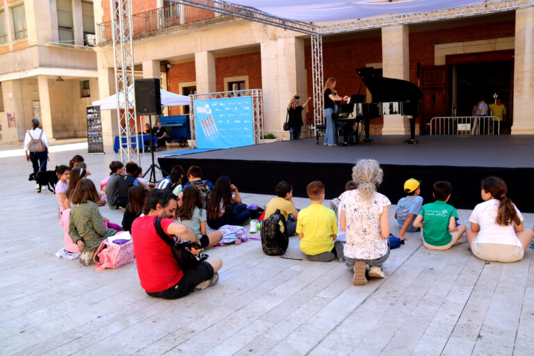 Suspès per motius de salut el concert de cloenda de Manu Guix al Festival Toca’m de Tortosa