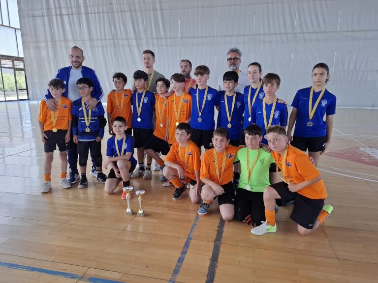 Dinou equips ebrencs s’han classificat per a jugar les finals nacionals dels jocs esportius escolars