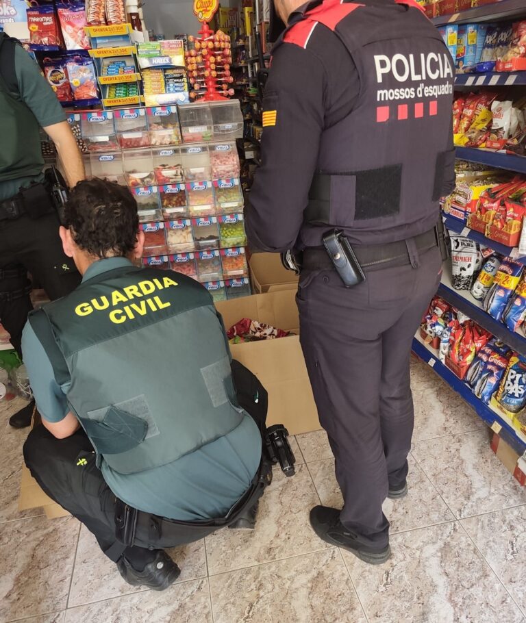 Batuda policial conjunta d’inspeccions administratives a locals comercials d’alimentació del Montsià