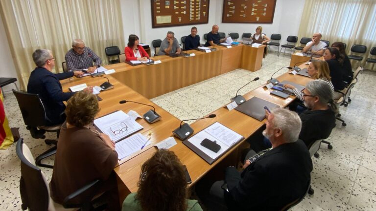 El ple de l’Ametlla de Mar aprova les noves retribucions i dedicacions de l’equip de govern