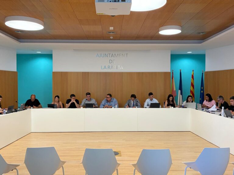 La Ràpita aprova al ple de maig els terrenys per al nou institut, la renovació de l’estadi de la Devesa i un ambiciós projecte de millora de l’enllumenat públic