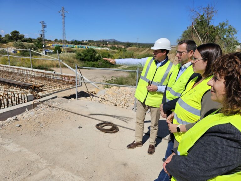Avancen els treballs d’eixamplament del pont sobre el riu Sec en el marc de la millora de la T-324 entre Benissanet i Móra d’Ebre