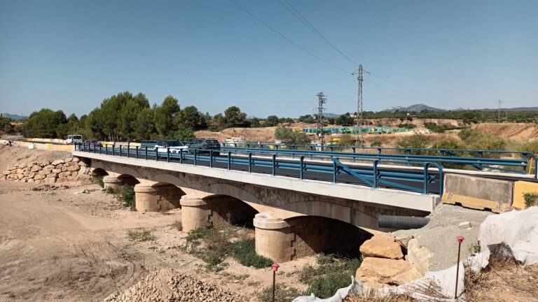 Reobert al trànsit el pont sobre el riu Sec a la T-324, entre Benissanet i Móra d’Ebre