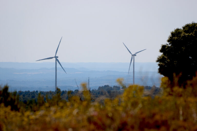 Tres municipis del Priorat volen més quota eòlica que l’assignada al PLATER